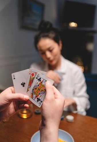 sâm lốc trực tuyến Debet